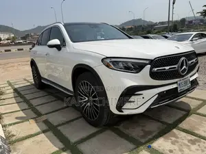 2023 Mercedes-Benz GLC 300 4MATIC AWD White
