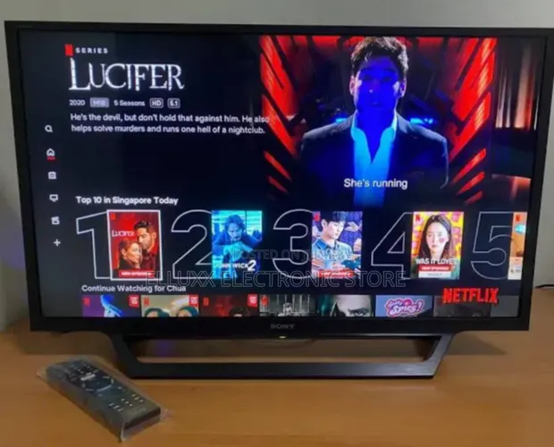 Sony 32" Full HD Smart TV - 1