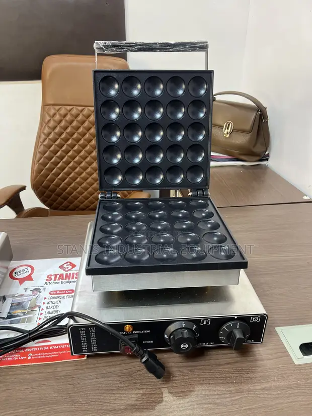 STANIS 25-Hole Commercial Pancake Maker - 1