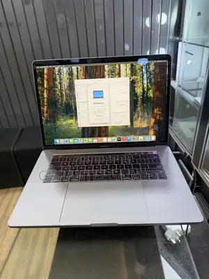 Apple MacBook Pro 2018 15" 32GB RAM 512GB SSD
