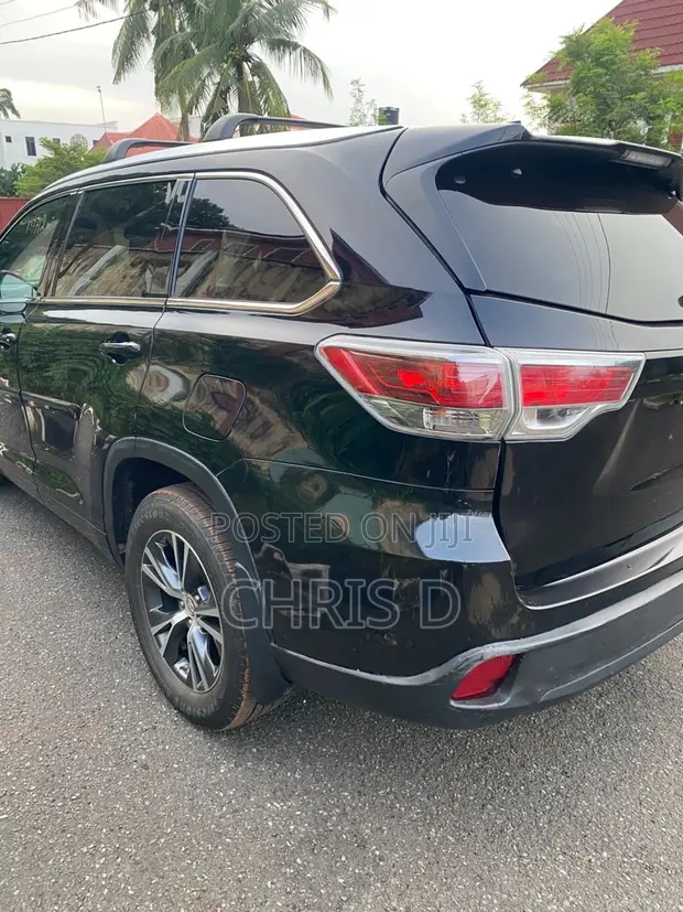 2016 Toyota Highlander XLE V6 4x4 AWD - 1