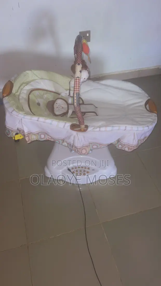 Neatly Used Primi Portable Baby Swing - 1