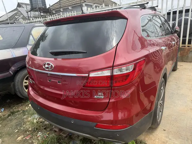 Hyundai Santa Fe 2014 Red - 1
