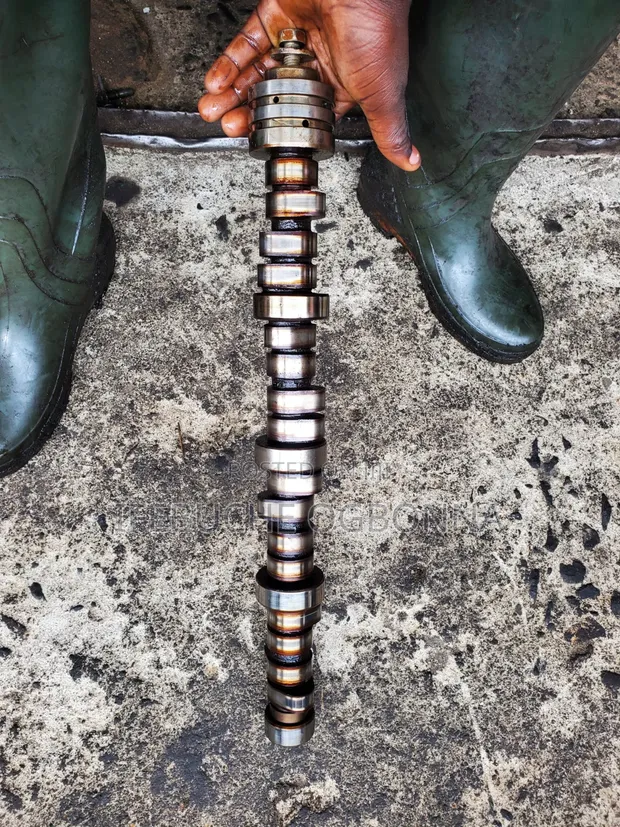 Dodge Challenger/Ram 5.7L Block Camshaft (16 Plugs) - 1