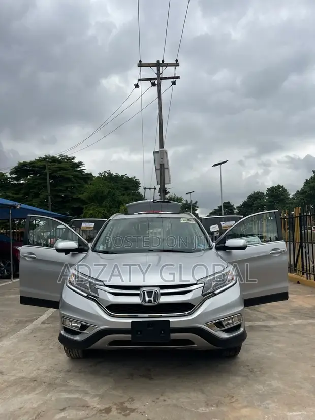 Honda CR-V 2016 Silver - 1