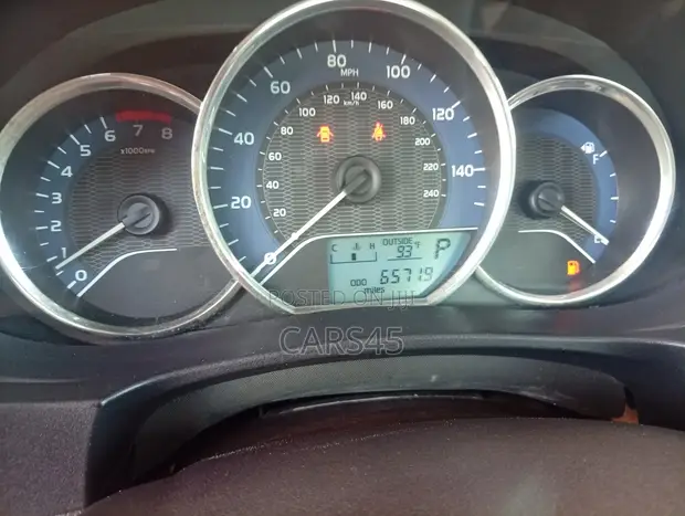 Toyota Corolla 2016 Gray - 1
