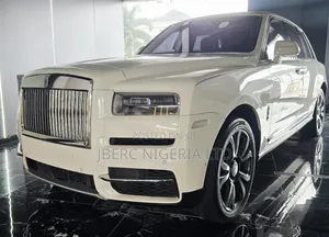 Rolls-Royce Cullinan 2022 Fari
