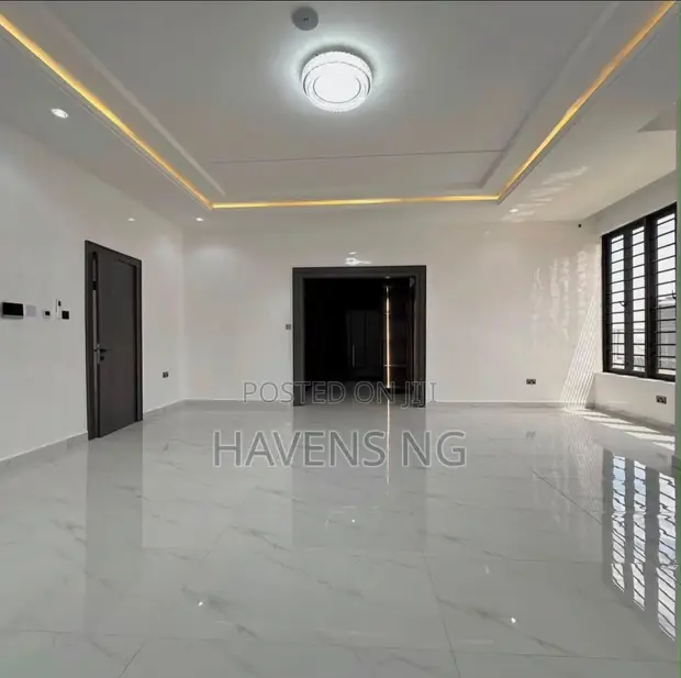 6-Bedroom Detached Duplex da BQ a Apo Resettlement, Abuja - 1