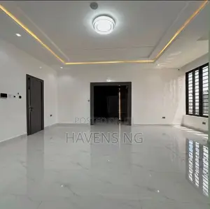 6-Bedroom Detached Duplex da BQ a Apo Resettlement, Abuja