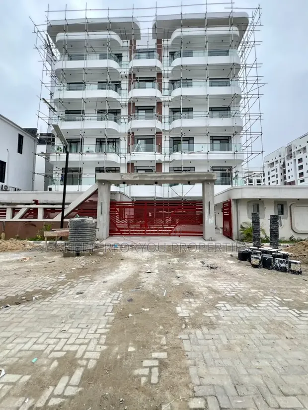 Gidan Kwana 3 na Sayarwa a Lekki Phase 1 - 1