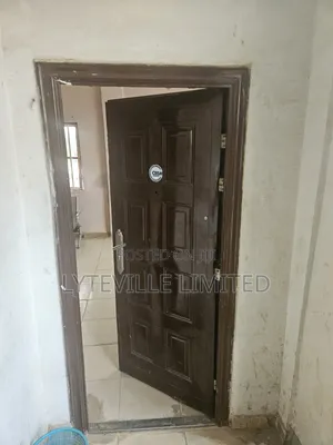 Office Space 35sqm for Rent in Mabushi