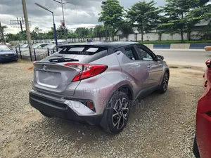 2020 Toyota C-HR XLE FWD Silver
