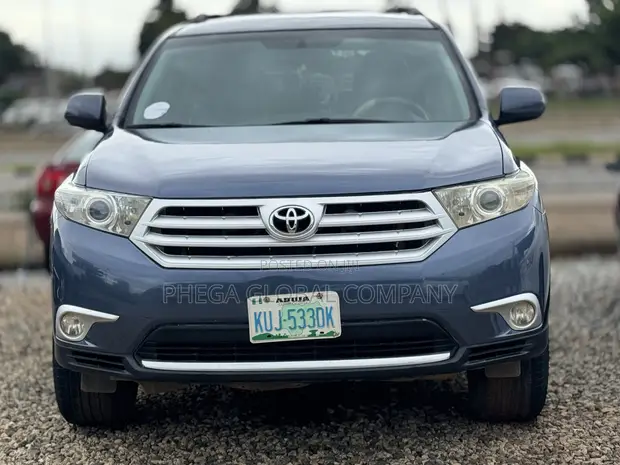 Toyota Highlander 2014 Blue - 1