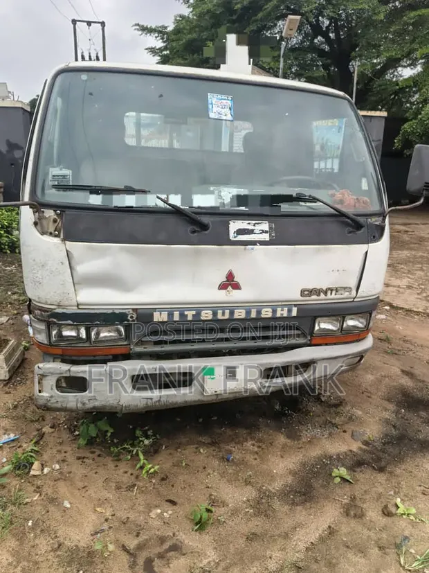 Mitsubishi Canter Truck 2002 - 1
