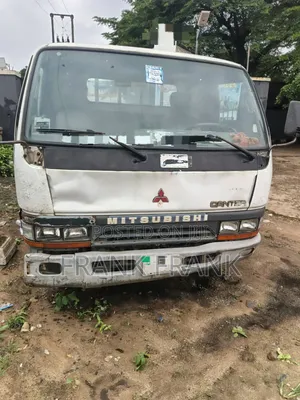 Mitsubishi Canter Truck 2002