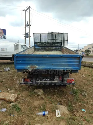 Foreign Used Nissan Cabster Tipper Truck