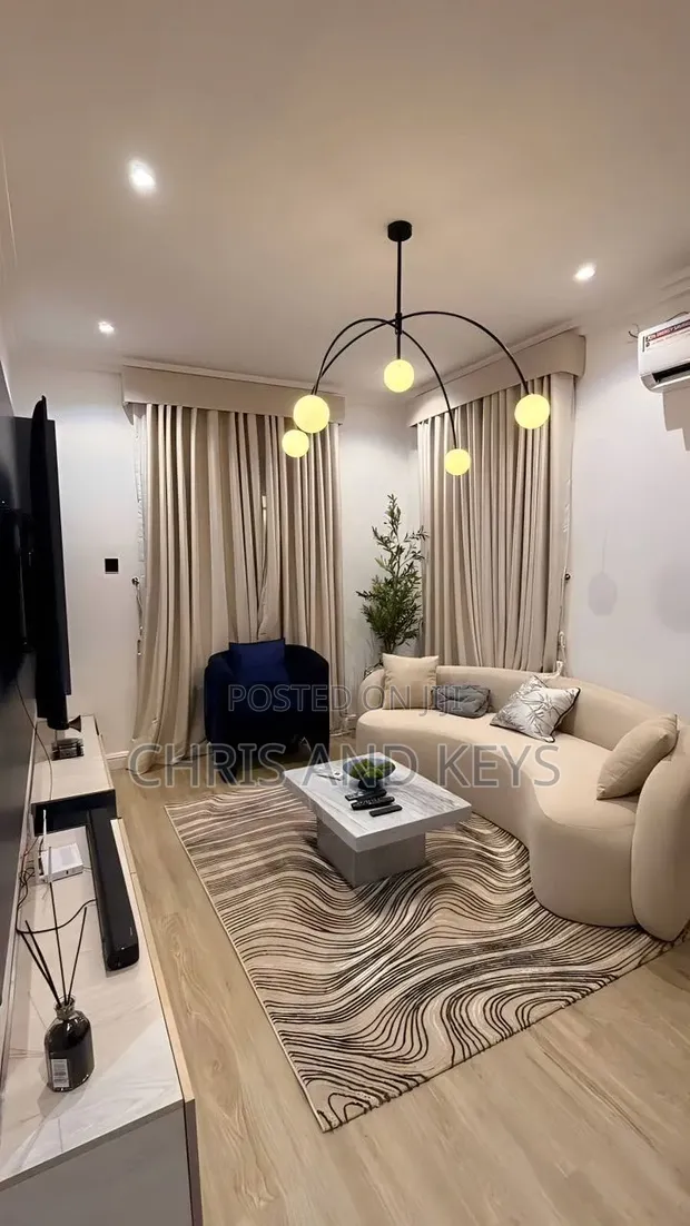 1 Bedroom Luxury Shortlet Apartment a ke Area 1, Abuja - 1