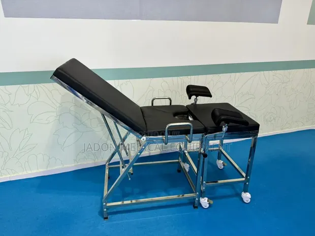 Searchtech 8-Leg Delivery Bed - 1