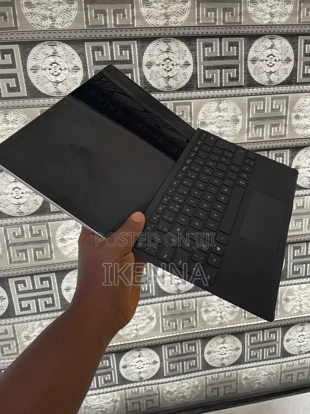 Microsoft Surface Pro 7 Laptop - 8GB RAM, 128GB SSD - 1