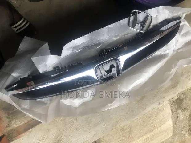 Gurin Gaba na Honda Accord 2006 - 1