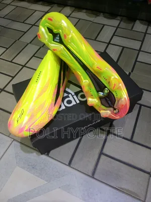 Gaskiyar Adidas F50 Series Takalman Kwallon Kafa na Fata
