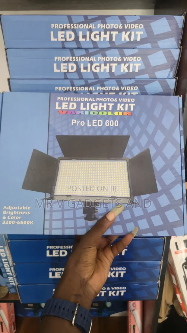 Pro LED Light 600 tare da Tsayawa - 1