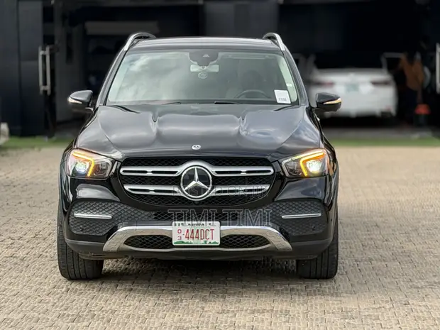 2021 Mercedes-Benz GLE 450 4MATIC Black - 1