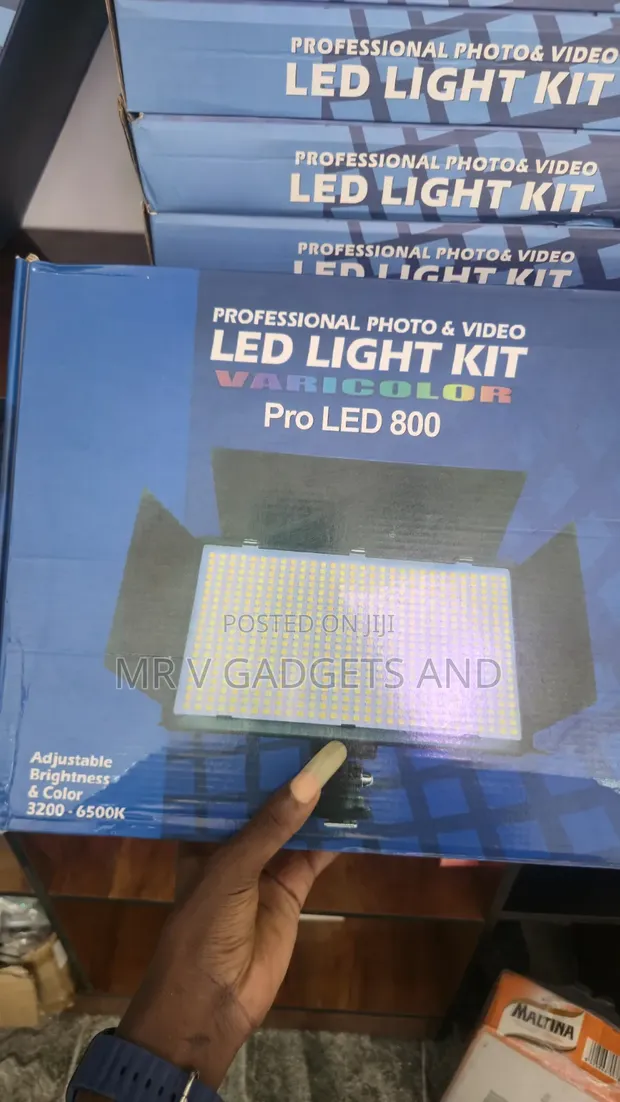 Pro LED Light 800 Kit - 1