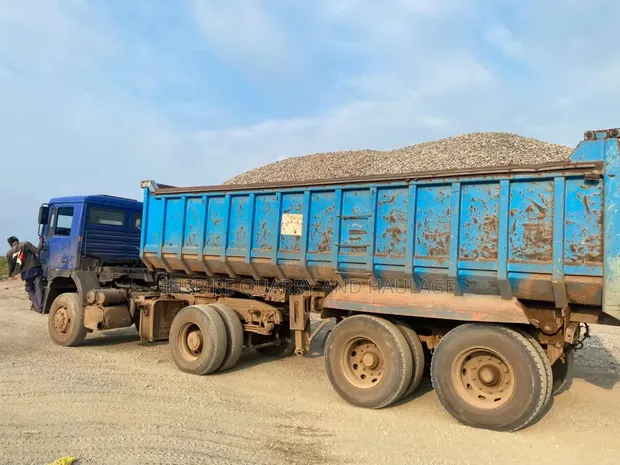 3/4" Granite Chippings for Contractors - 1