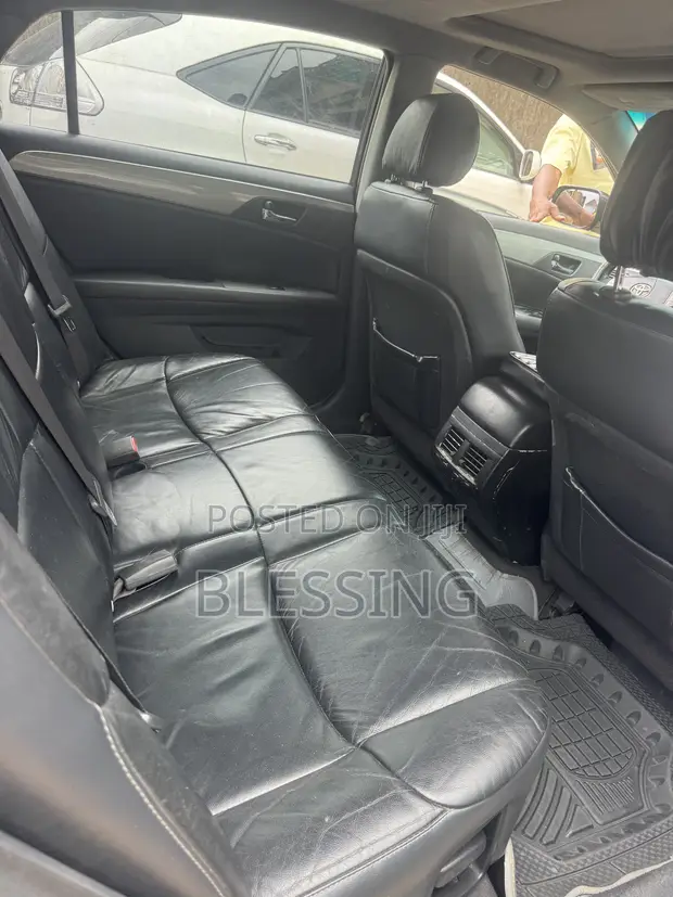 Toyota Avalon 2009 Gray - 1