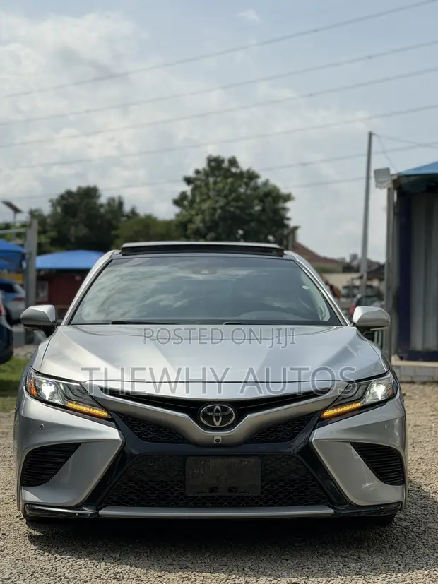 2020 Toyota Camry XSE V6 Silver - 1