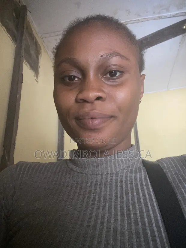 Housekeeping & Cleaning CV - Dedicated Lady - 1