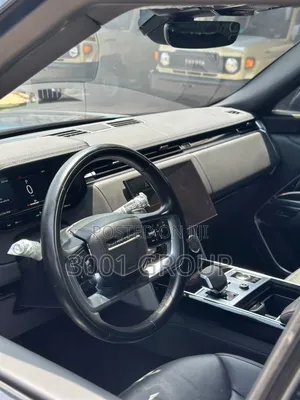 2024 Land Rover Range Rover Vogue