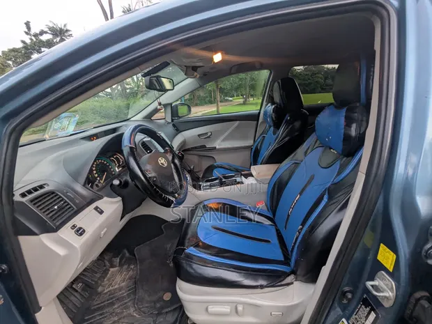 Toyota Venza 2010 Blue - 1