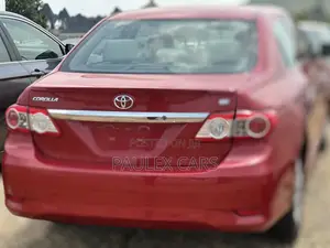 Toyota Corolla LE 2013 Red