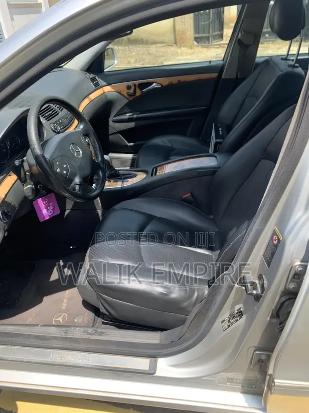 Mercedes-Benz E350 2008 Silver - 1