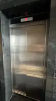 Gidan Kasa Mai Dakuna 5 Don Siyarwa a Ikoyi - 2