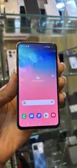 Samsung Galaxy S10e 128GB White - 3