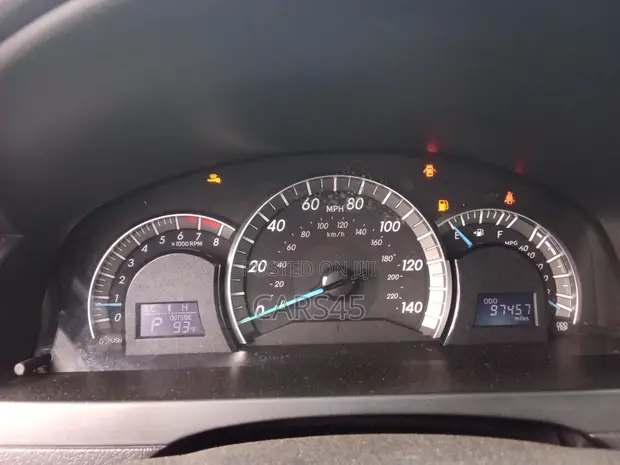 Toyota Camry 2013 Gray - 1