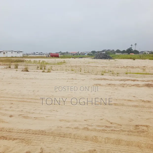 Filin Gona na Ruwa da C of O a Badore, Ajah, Lagos - 1