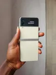 Samsung Galaxy Z Flip 3 128GB Zinariya - 1