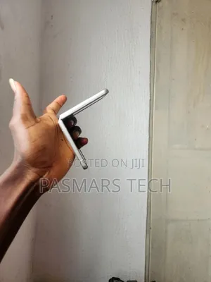 Samsung Galaxy Z Flip 3 128GB Gold