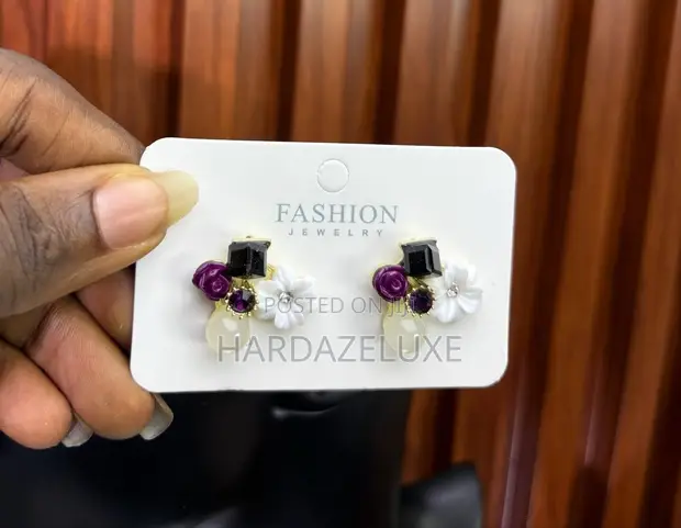 Fashion Earrings - Minimalist Zircon - 1