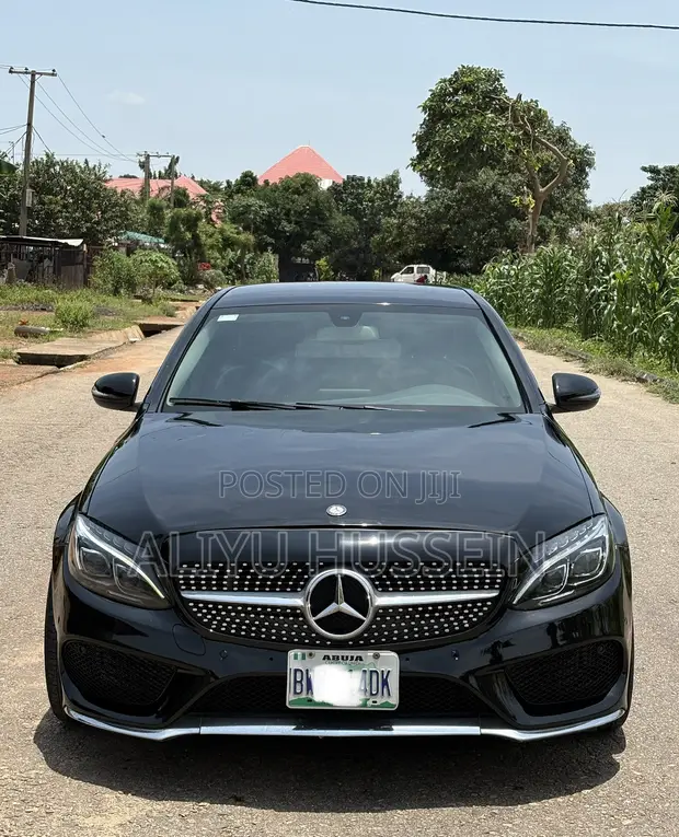 2016 Mercedes-Benz C300 Black - 1