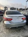 Toyota Camry L FWD (2.5L 8AM) 2018 Grey - 1