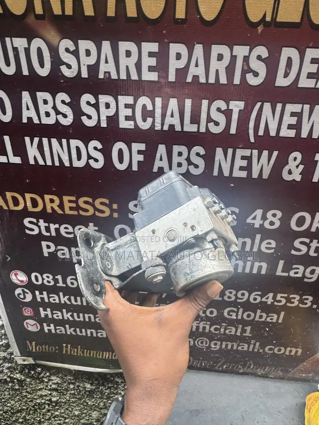 Toyota Hilux Revo 2018 ABS Brake Pump & Module - 1