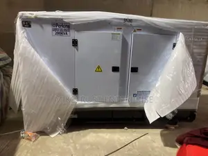 Jana'itar Diesel Mai Sa'ar Baki ta Perkins 200kva Daurewar Copper Murni