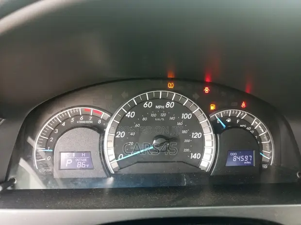 Toyota Camry 2012 Baki - 1