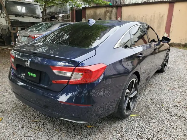 Honda Accord 2019 Blue - 1