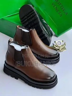 Bottega Veneta Chelsea Boots - Black & Brown